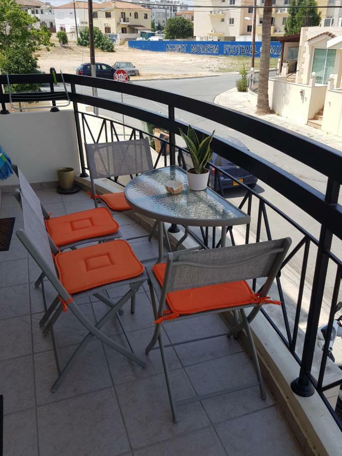 Ria Court 33 Apartment Larnaca Exterior photo